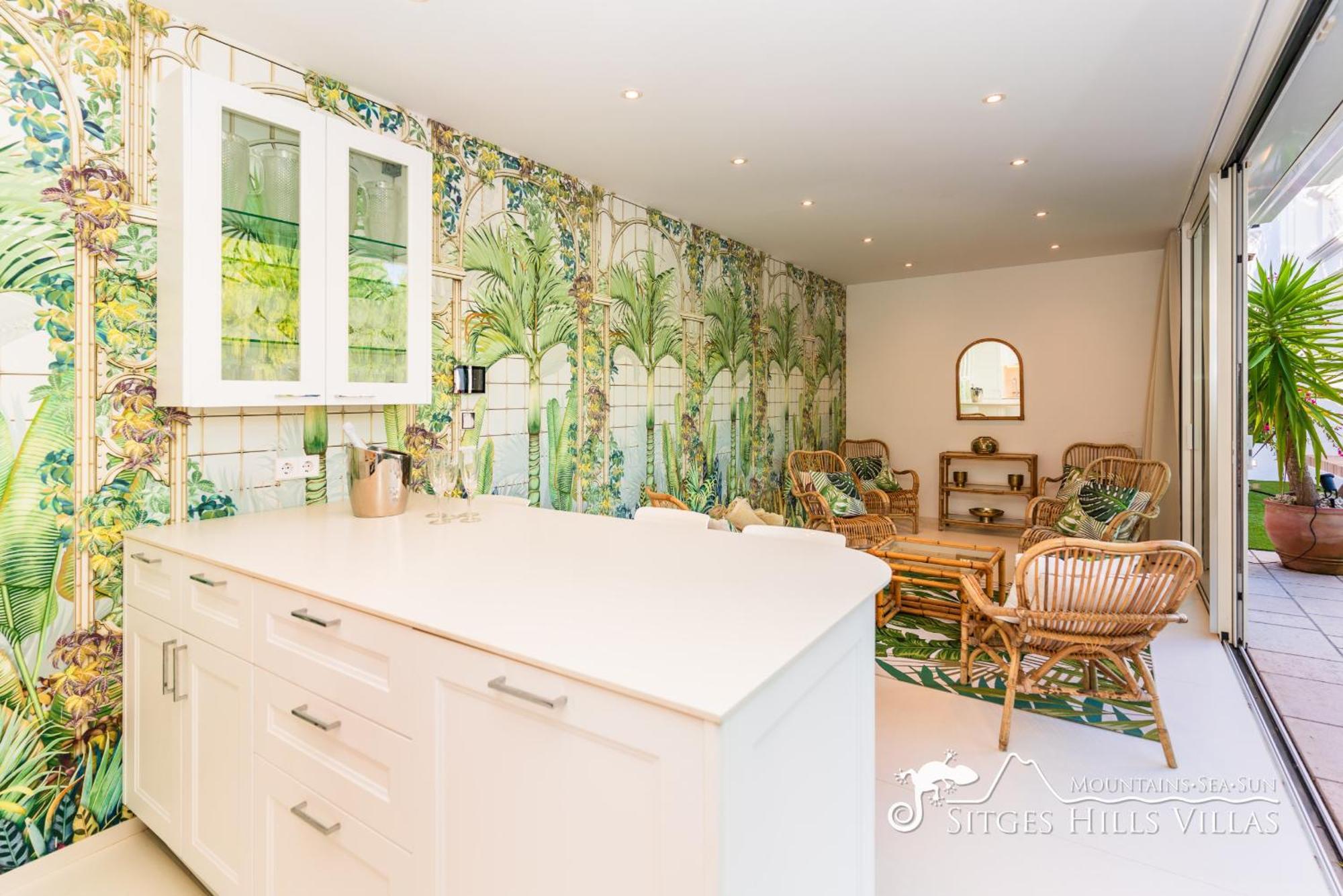 Villa De Leones In Heart Of By And Town With A/c And Games *